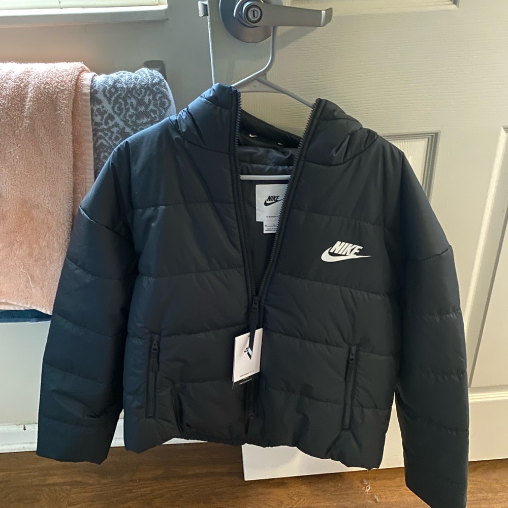 black nike puffer jacket